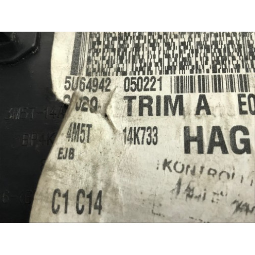 Блок предохранителей Ford Focus 2 1.6 2005-2010 4M5T14K733